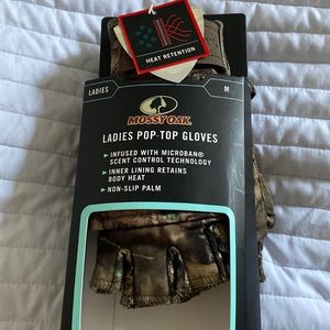 Ladies Pop-Top Gloves, NWT, Medium, MossyOak